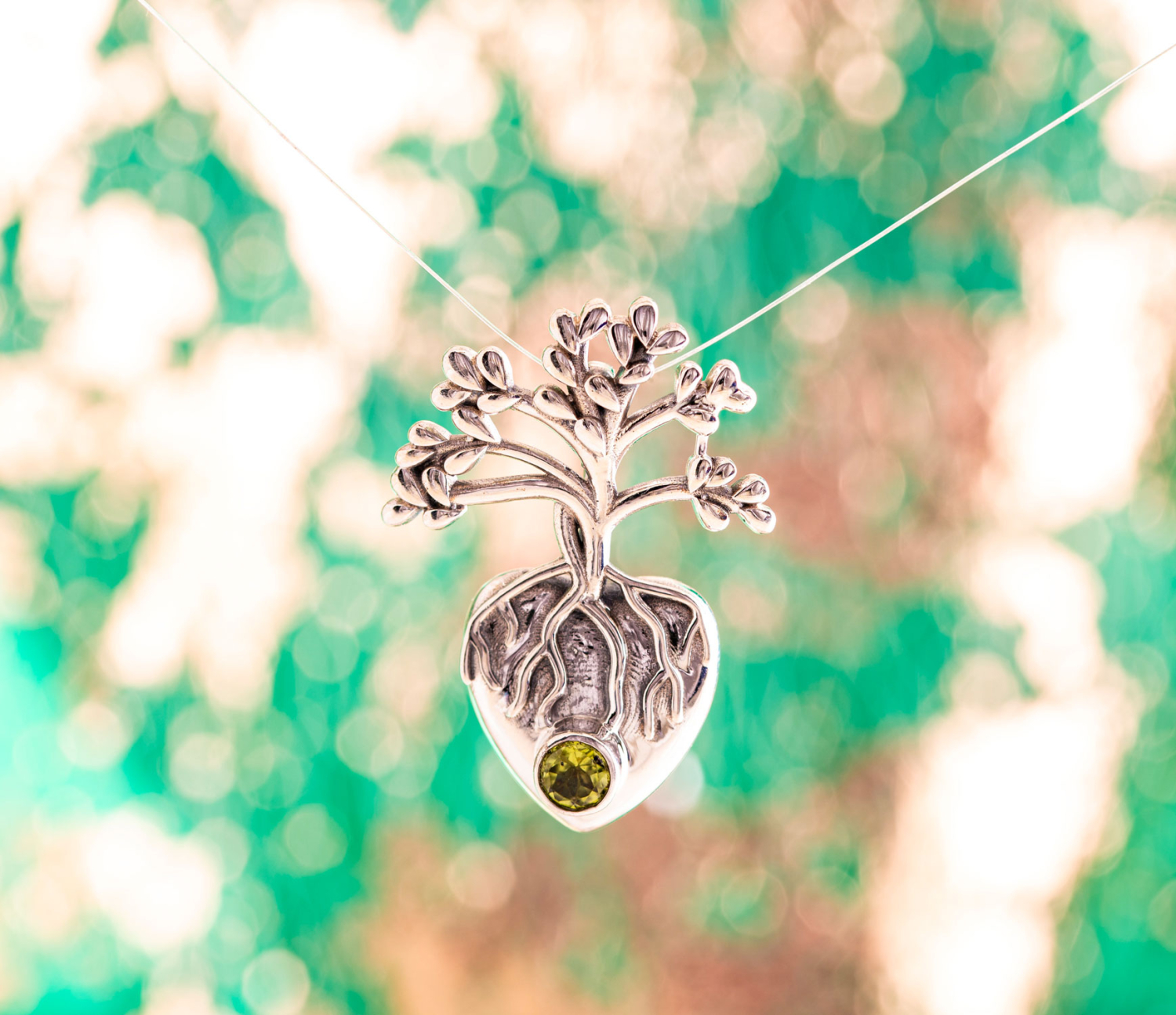 Anhänger „Lebensbaum mit Peridot“, Produktbild 2