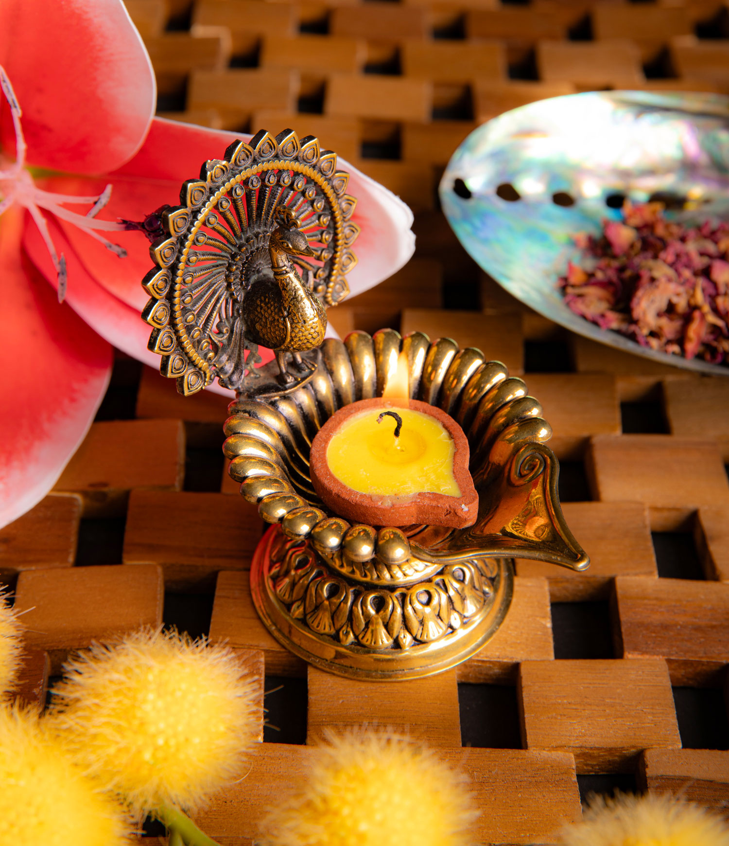 Teelichthalter &amp; Räuchergefäß Gheelampe „Pfau“, Produktbild 3