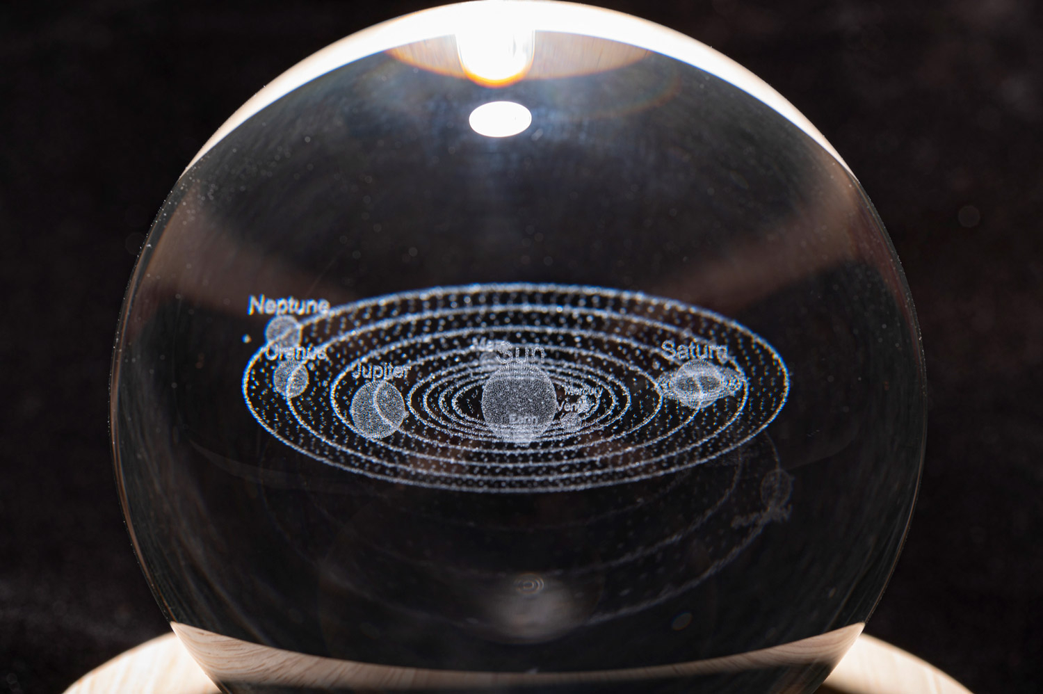 Beleuchtete Kristallkugel „Universum“, Produktbild 2